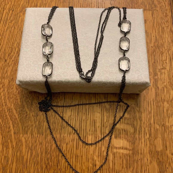 Clear stone set - Picture 1 of 8